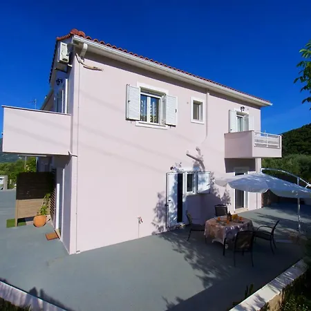 Eleonas Apartman Puláta